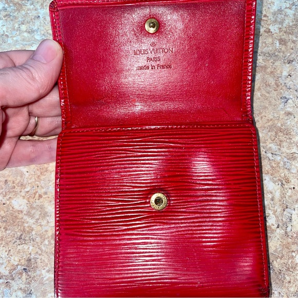 Louis Vuitton | Red Epi Leather Tri Fold Elise Wallet - Picture 5 of 10